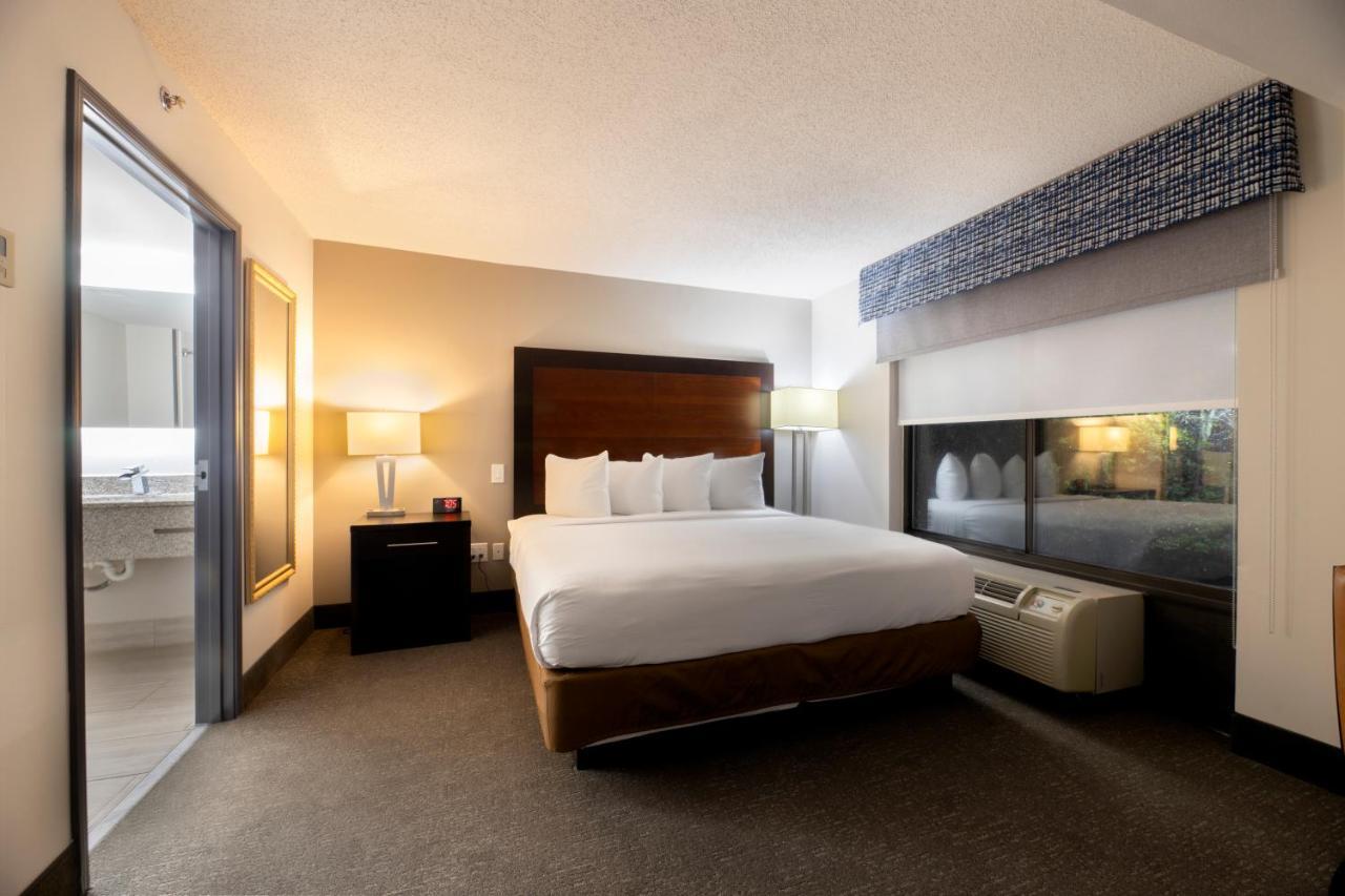 Wingate By Wyndham Atlanta Galleria/ Ballpark Smyrna Extérieur photo