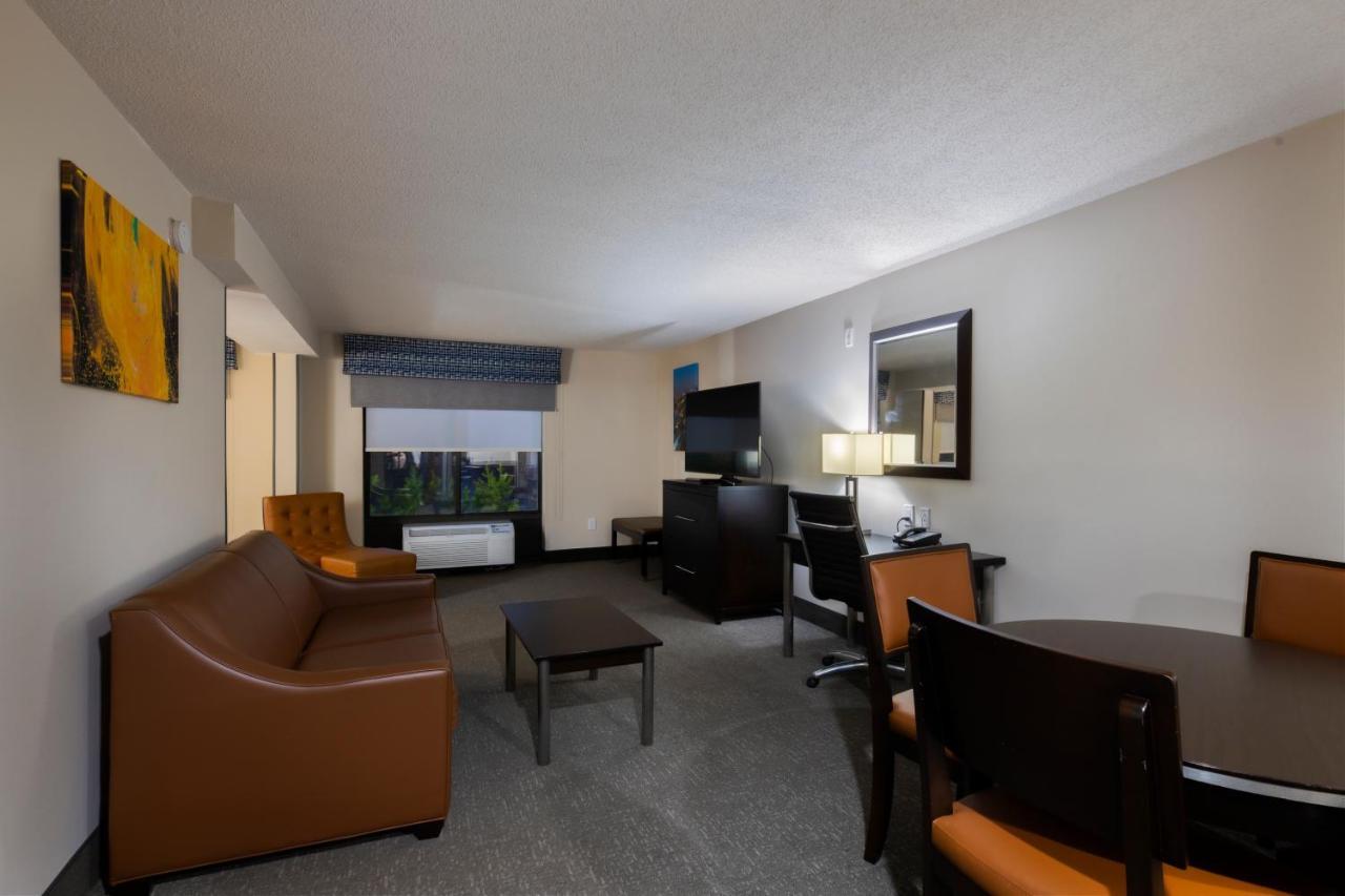 Wingate By Wyndham Atlanta Galleria/ Ballpark Smyrna Extérieur photo