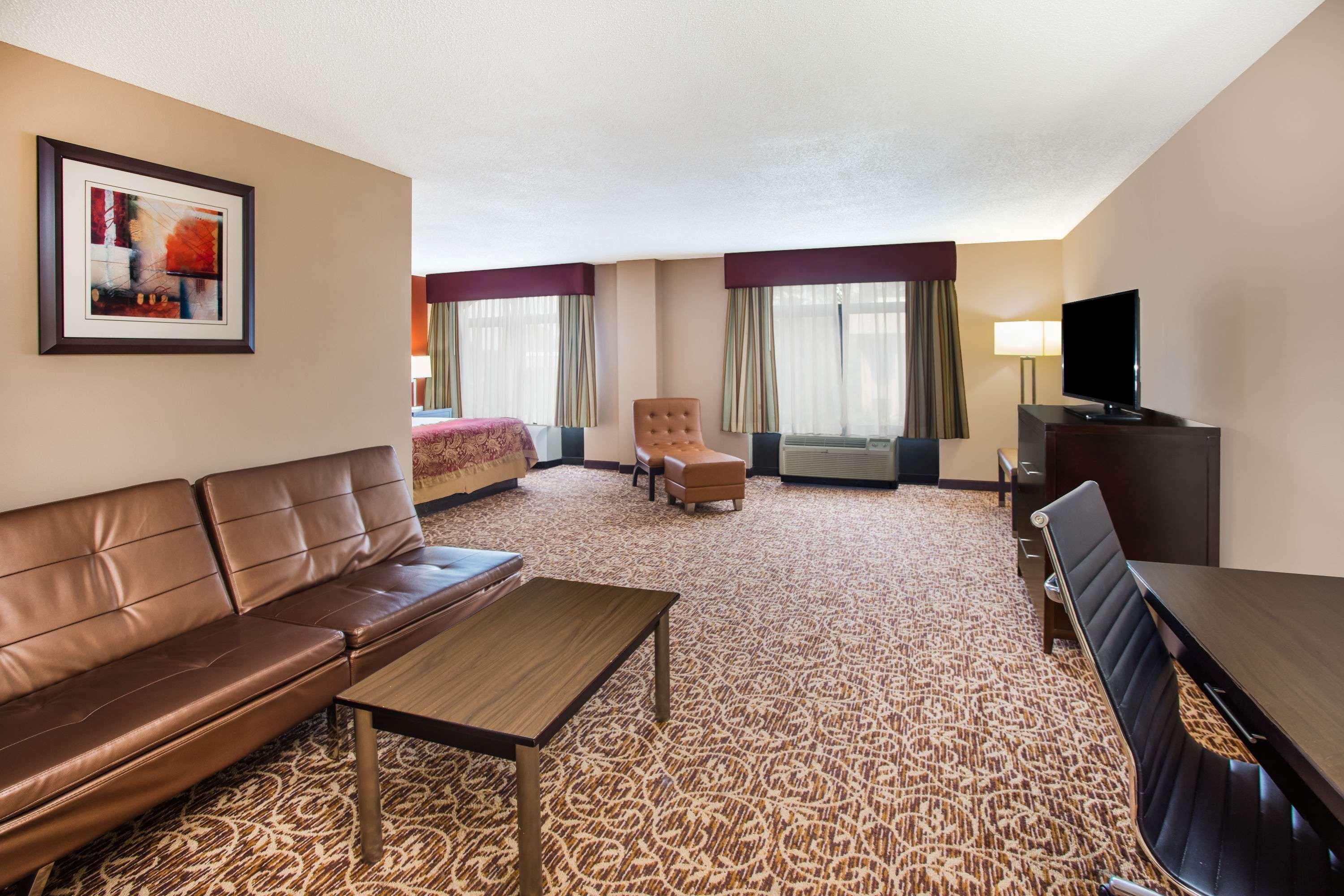 Wingate By Wyndham Atlanta Galleria/ Ballpark Smyrna Extérieur photo