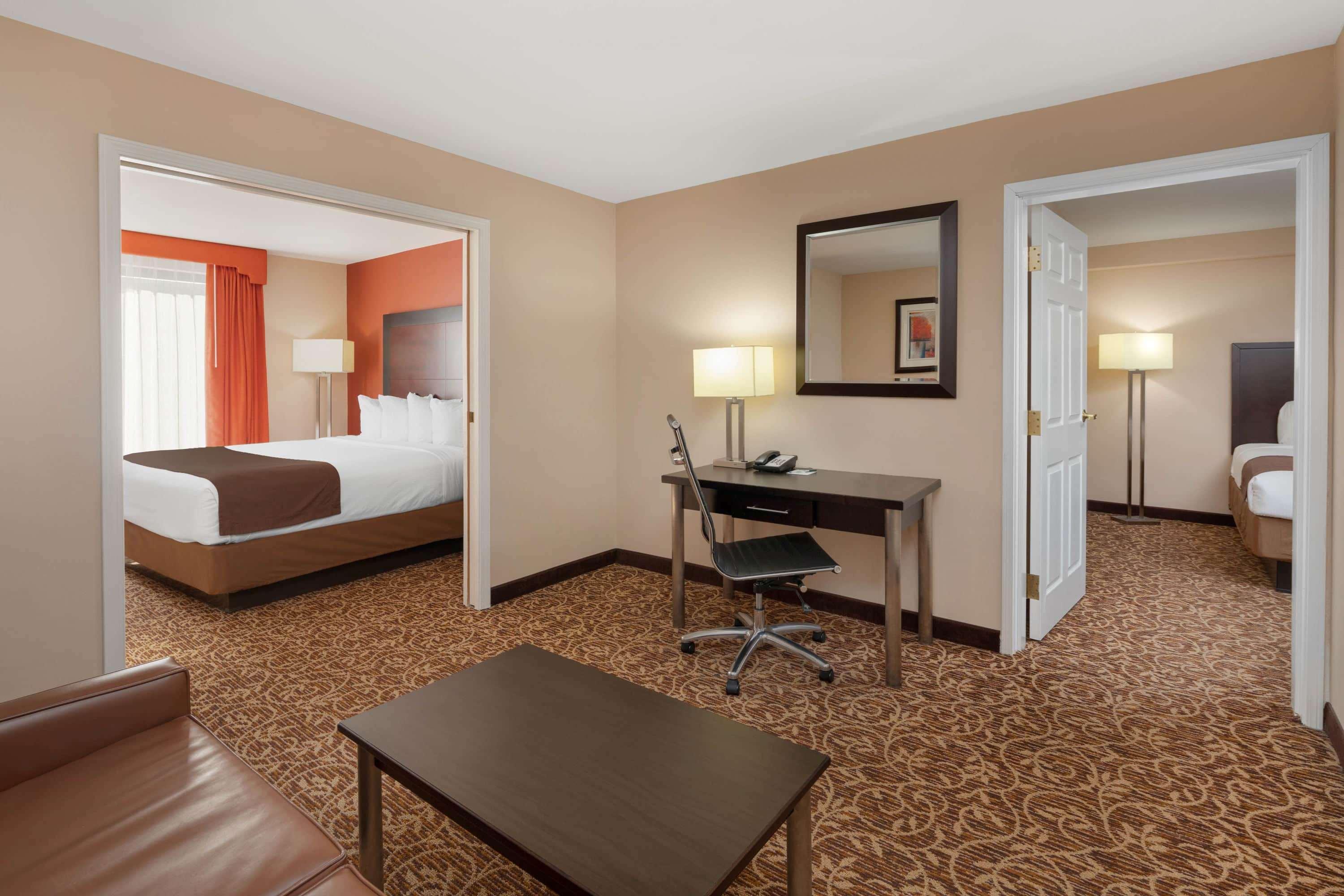 Wingate By Wyndham Atlanta Galleria/ Ballpark Smyrna Extérieur photo