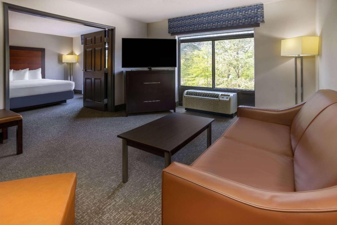 Wingate By Wyndham Atlanta Galleria/ Ballpark Smyrna Extérieur photo